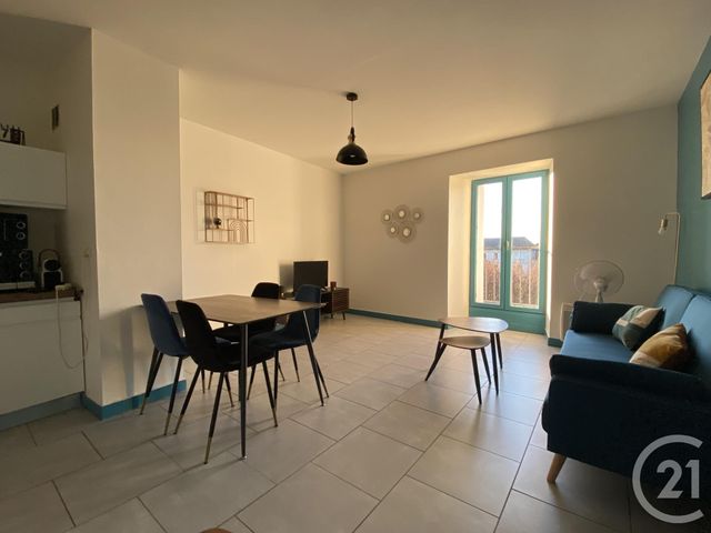 Appartement T2 à louer - 2 pièces - 47.9 m2 - BERGERAC - 24 - AQUITAINE - Century 21 Immotion